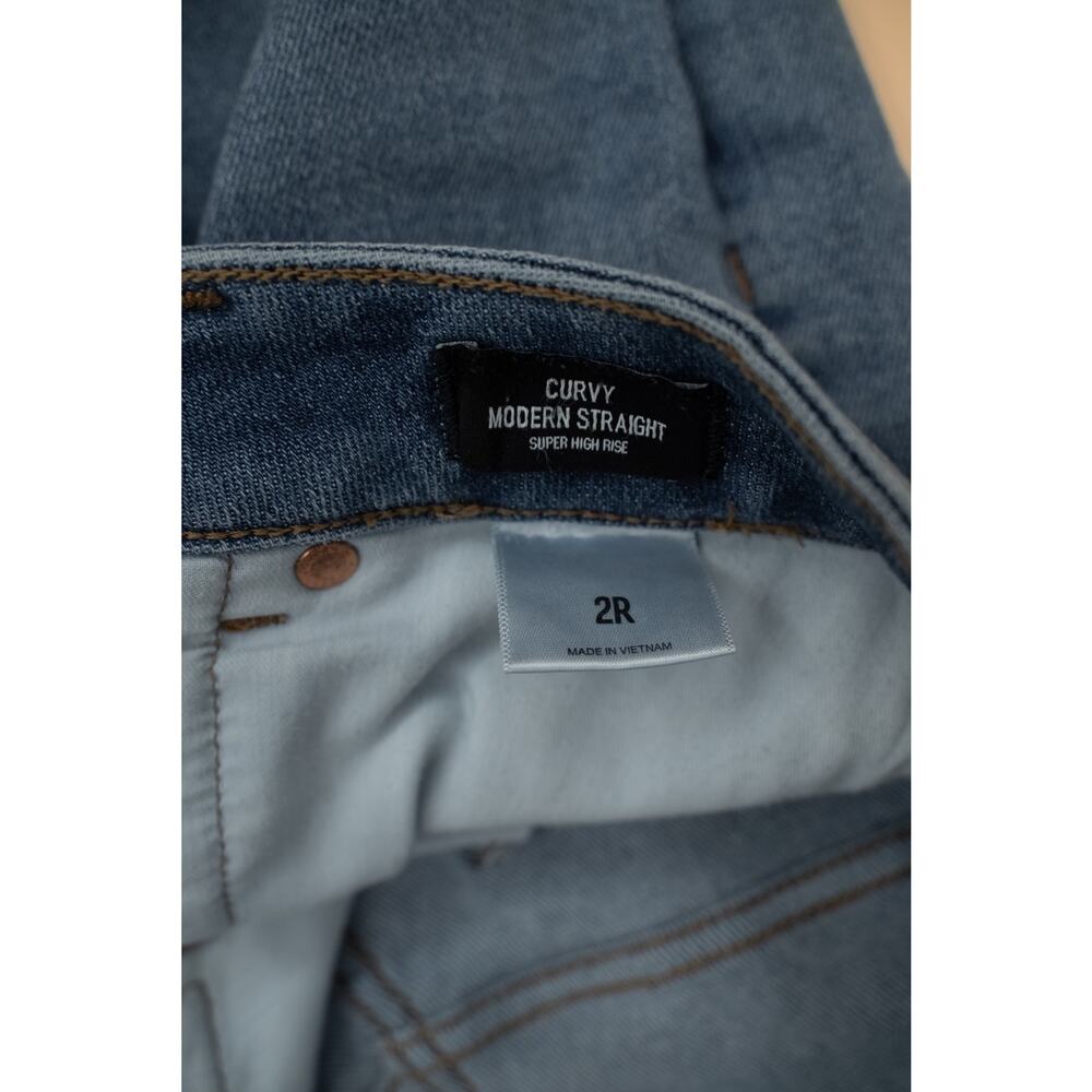 Express Curvy Modern Straight Super High Rise Jeans Light Wash Raw Hem Size 2R - Picture 3 of 8